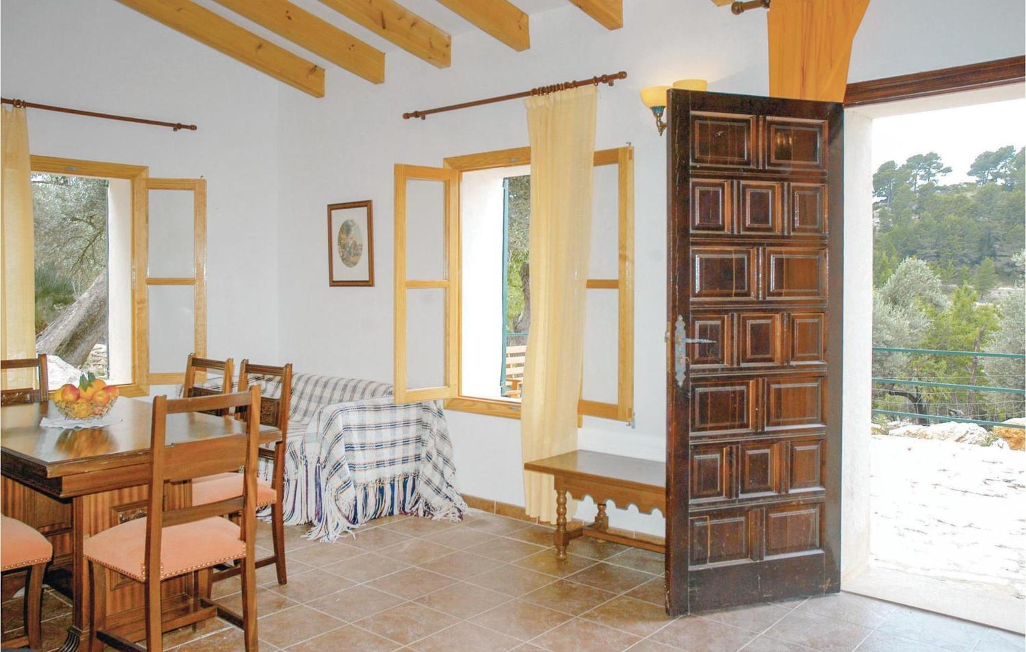 In With Kitchen